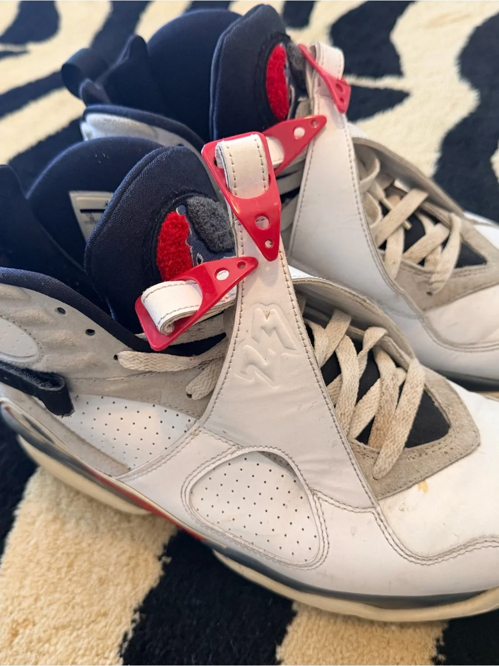 Jordan White Navy Red Retro Sneakers
